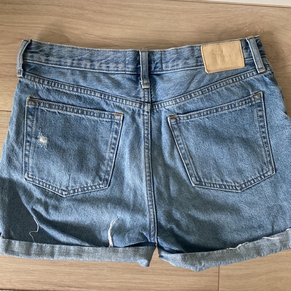 Everlane The Perfect Short - Picture 2 of 2